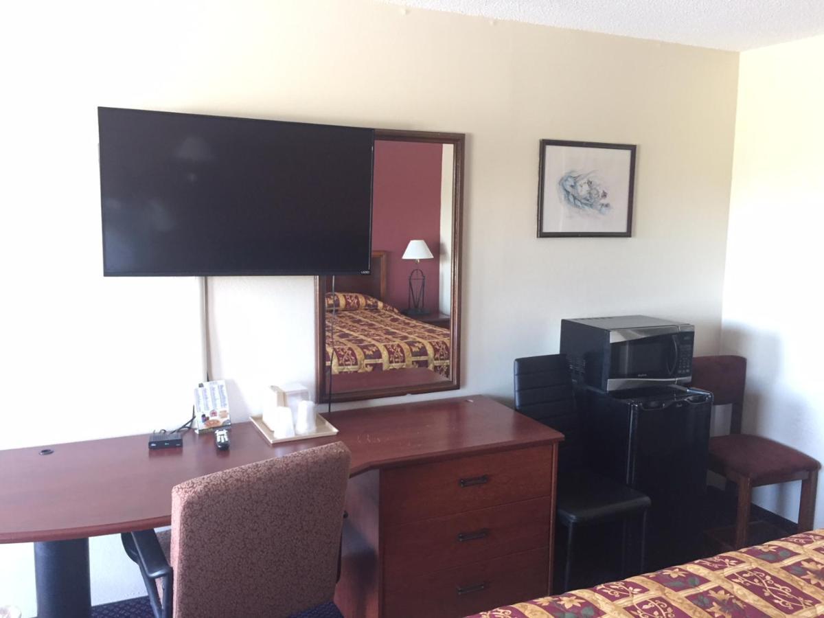 Motel Exclusive Quarters à Cleveland Extérieur photo